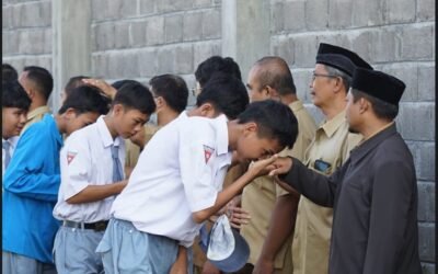 Perkumpulan Lembaga Pendidikan (PLP) SMK Ahmad Yani Probolinggo Menggelar Acara Halal Bihalal untuk Meningkatkan Silaturahim